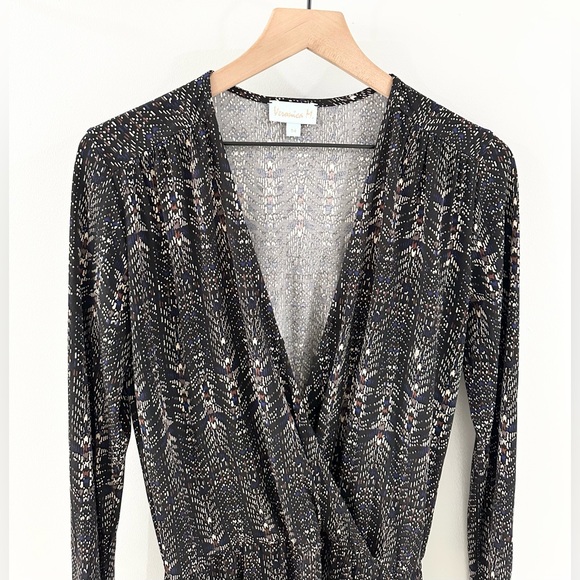 Veronica M Long Sleeve V-Neck Jersey Knit Dress Black Size Medium - Picture 2 of 5